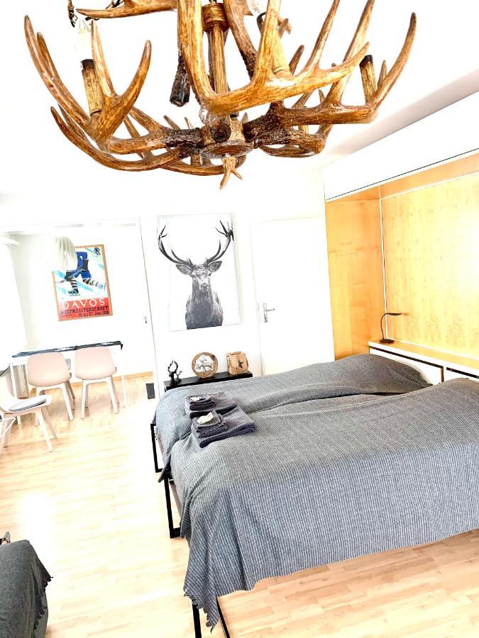 Holiday Apartment Bolgen - Close To Everything! Bolgen, Jakobshorn, Bus Stop, Train Station, Supermarket, Ski School, Ski Rentals, Restaurants And More! Davos Bagian luar foto