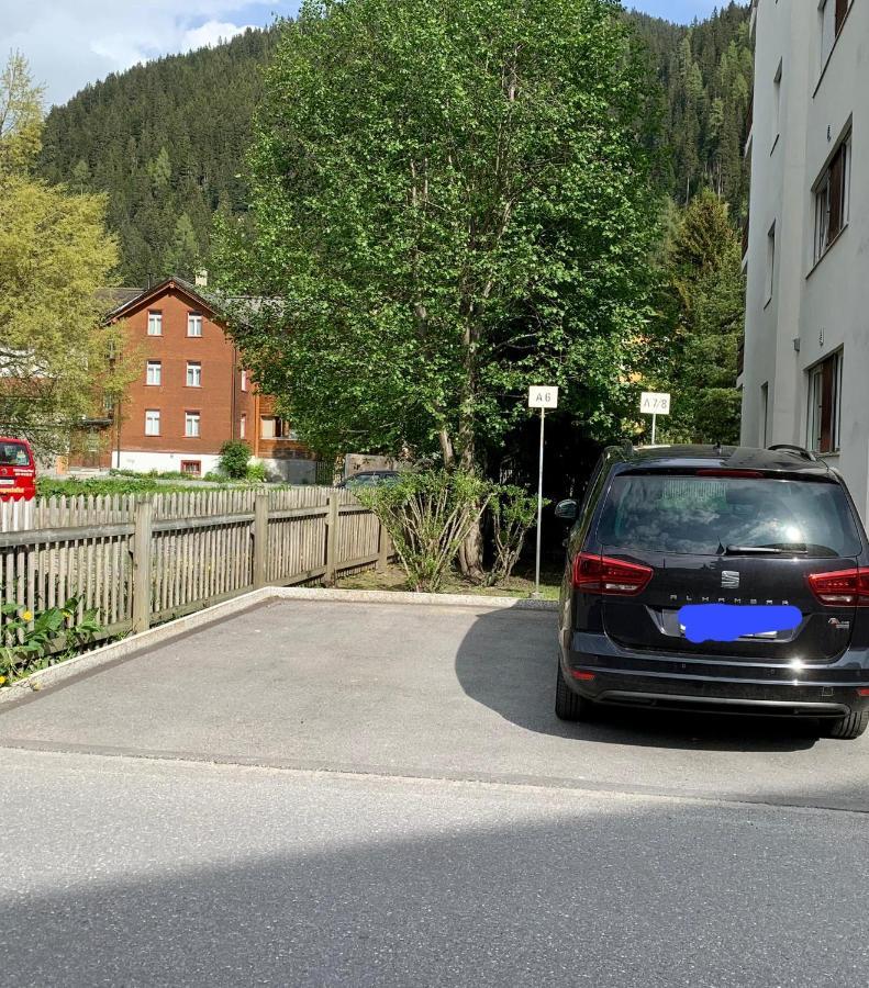 Holiday Apartment Bolgen - Close To Everything! Bolgen, Jakobshorn, Bus Stop, Train Station, Supermarket, Ski School, Ski Rentals, Restaurants And More! Davos Bagian luar foto