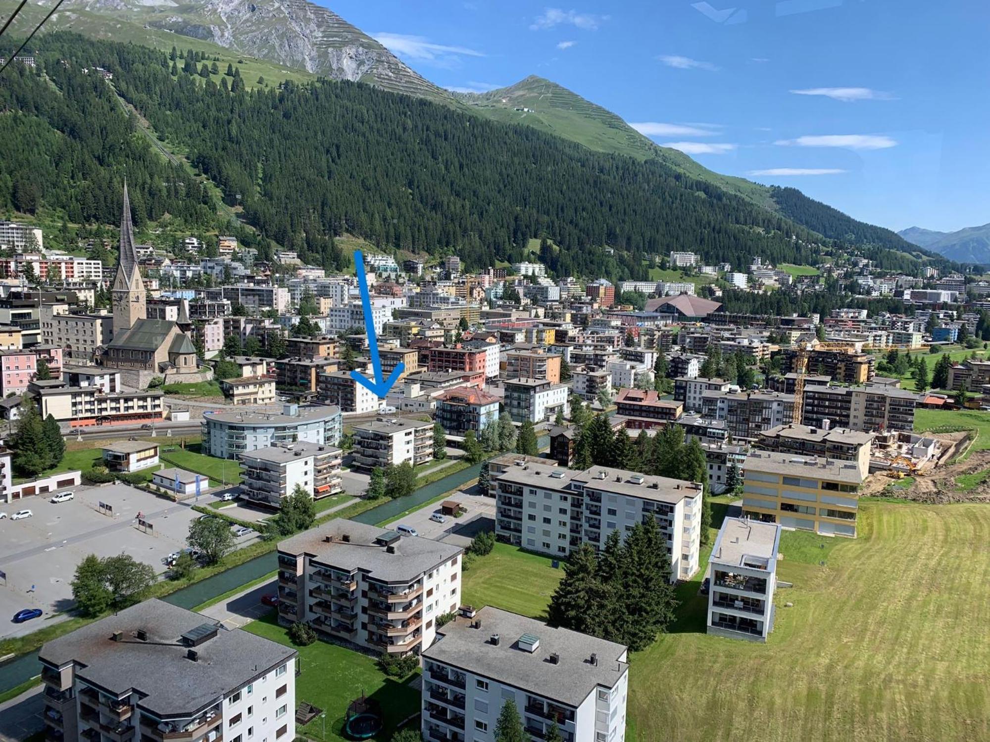 Holiday Apartment Bolgen - Close To Everything! Bolgen, Jakobshorn, Bus Stop, Train Station, Supermarket, Ski School, Ski Rentals, Restaurants And More! Davos Bagian luar foto